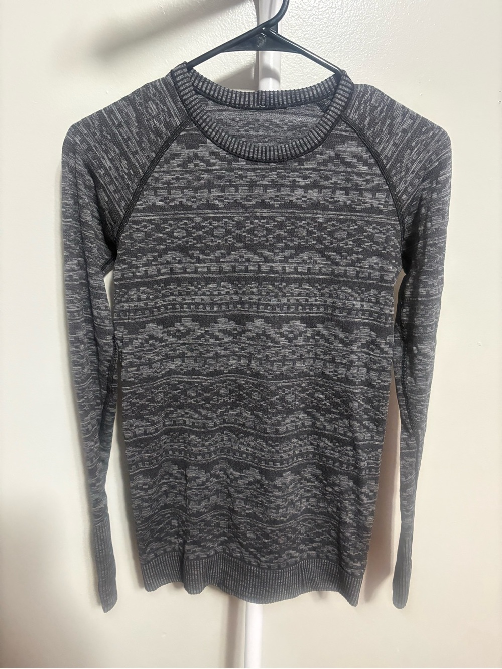 lululemon athletica Men's Charcoal and Light Gray Patterned Crewneck Sweater